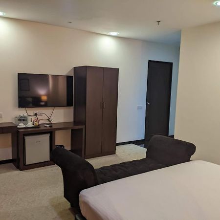 The View Hotel Segamat Eksteriør bilde