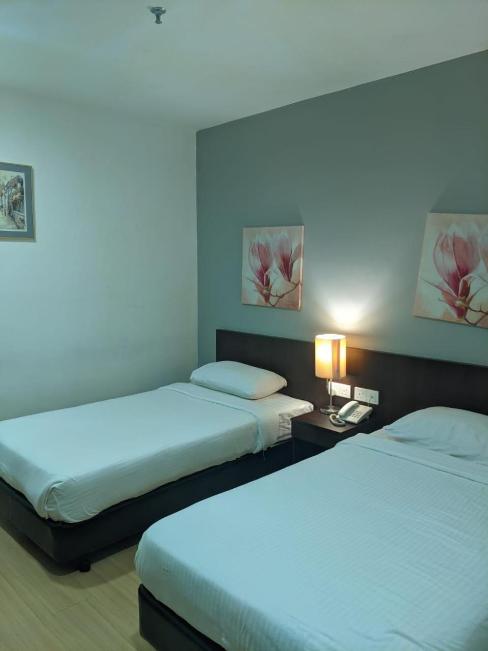 The View Hotel Segamat Eksteriør bilde